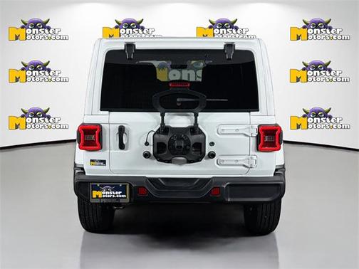 2024 Jeep Wrangler 4-Door Sahara