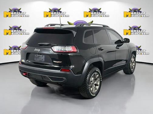 Diamond Black Crystal Pearlcoat 2020 Jeep Cherokee Trailhawk