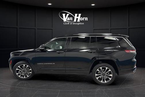 Diamond Black Crystal Pearlcoat 2021 Jeep Grand Cherokee L Overland
