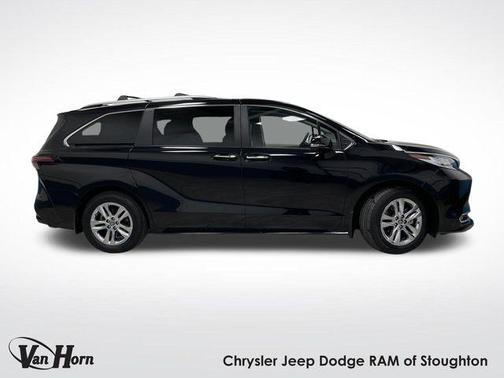 2024 Toyota Sienna Limited 7-Passenger