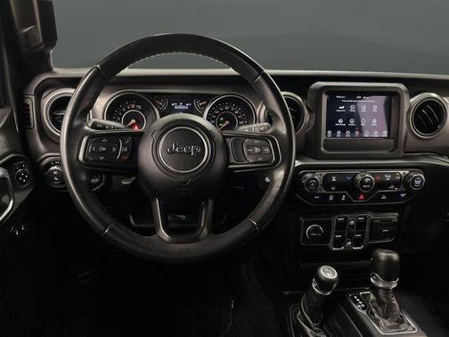 2022 Jeep Gladiator Willys 4x4