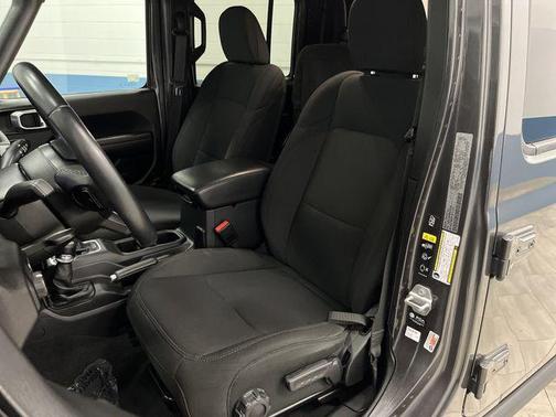2022 Jeep Gladiator Willys 4x4