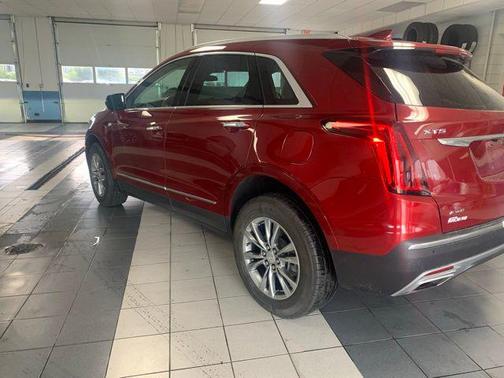 2021 Cadillac XT5 Premium Luxury