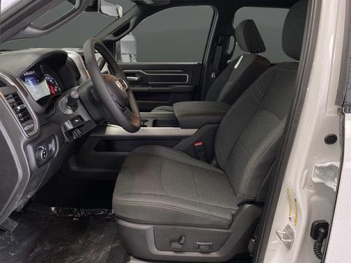 2025 RAM 2500 Big Horn Crew Cab 4x4 6'4' Box