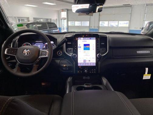 2025 RAM 2500 Big Horn Crew Cab 4x4 6'4' Box
