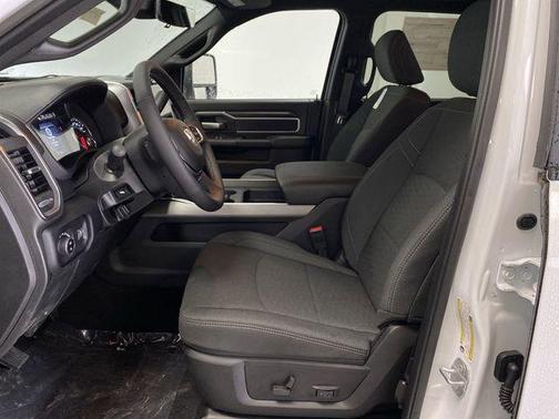 2025 RAM 2500 Big Horn Crew Cab 4x4 6'4' Box