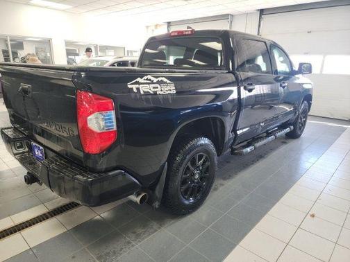 2020 Toyota Tundra SR5