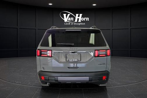 Sting-Gray Clearcoat 2026 Jeep Cherokee Limited
