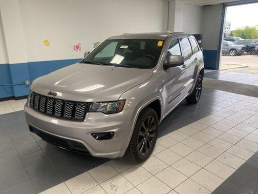 Billet Silver Metallic Clearcoat 2017 Jeep Grand Cherokee Altitude