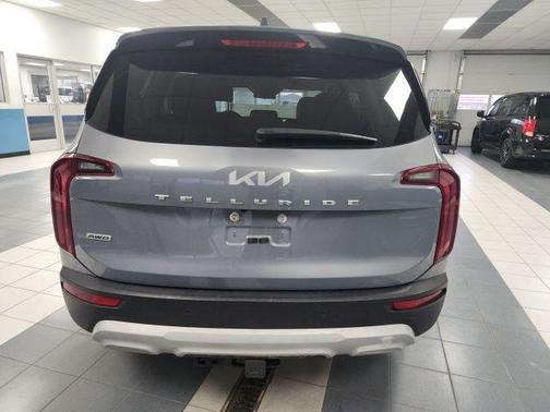 2022 Kia Telluride LX
