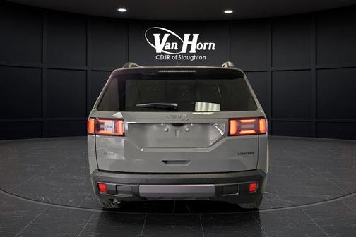 Sting-Gray Clearcoat 2026 Jeep Cherokee Limited