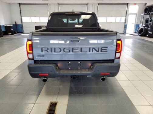 2024 Honda Ridgeline Black