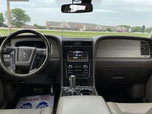 2017 Lincoln Navigator Select