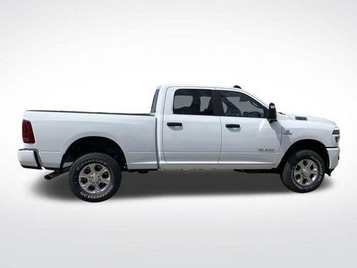 2025 RAM 2500 Big Horn Crew Cab 4x4 6'4' Box