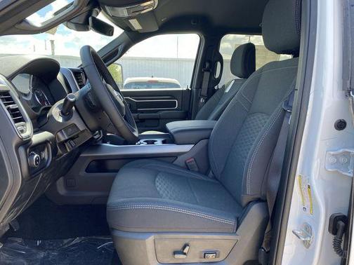 2025 RAM 2500 Big Horn Crew Cab 4x4 6'4' Box