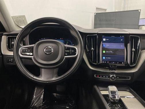 2022 Volvo XC60 Recharge Plug-In Hybrid T8 Inscription