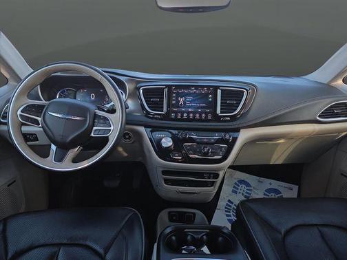 2018 Chrysler Pacifica Hybrid Limited