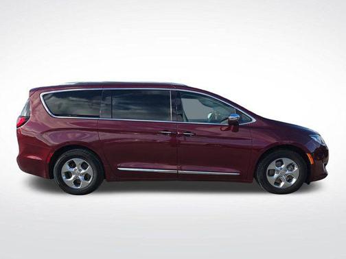 2018 Chrysler Pacifica Hybrid Limited