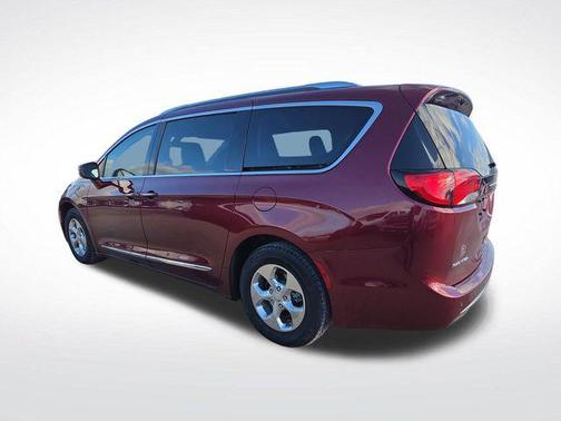 2018 Chrysler Pacifica Hybrid Limited