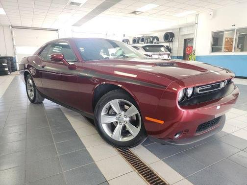 Octane Red Pearlcoat 2019 Dodge Challenger SXT