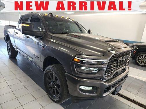 2025 RAM 2500 Laramie Crew Cab 4x4 6'4' Box