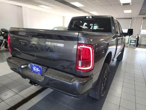 2025 RAM 2500 Laramie Crew Cab 4x4 6'4' Box
