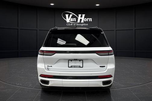 Bright White Clearcoat 2024 Jeep Grand Cherokee Summit