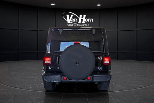 Black Clearcoat 2020 Jeep Wrangler Unlimited Sahara