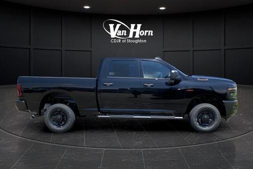 2025 RAM 2500 Tradesman Crew Cab 4x4 6'4' Box