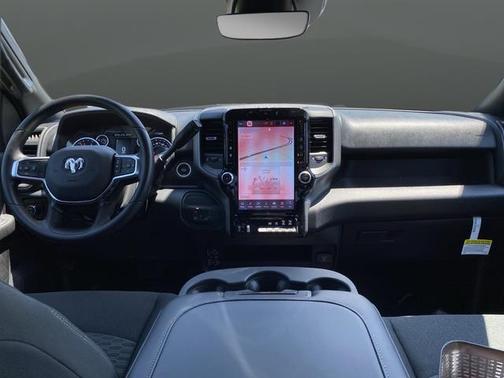 2025 RAM 2500 Tradesman Crew Cab 4x4 6'4' Box