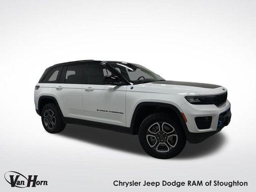 2022 Jeep Grand Cherokee 4xe Trailhawk