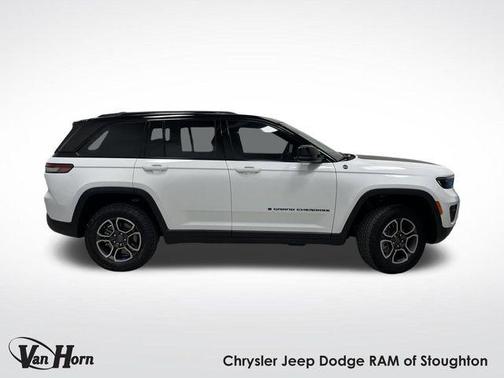2022 Jeep Grand Cherokee 4xe Trailhawk