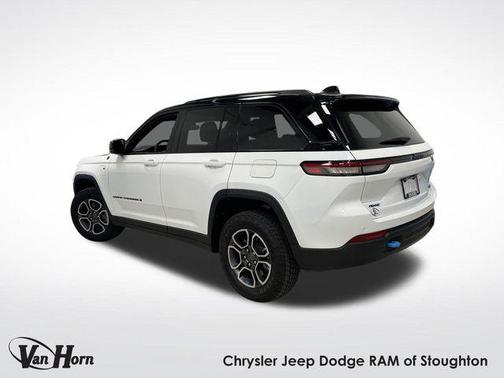2022 Jeep Grand Cherokee 4xe Trailhawk