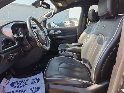 2019 Chrysler Pacifica Hybrid Limited
