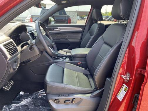2023 Volkswagen Atlas Cross Sport 3.6L V6 SEL R-Line