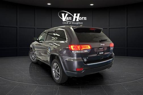 Granite Crystal Metallic Clearcoat 2017 Jeep Grand Cherokee Limited