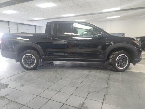 2024 Honda Ridgeline Black