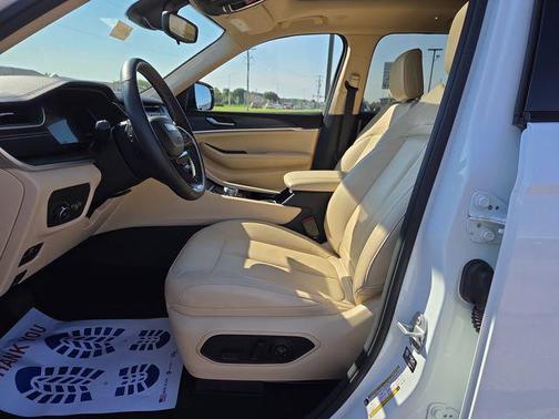 2022 Jeep Grand Cherokee Limited X