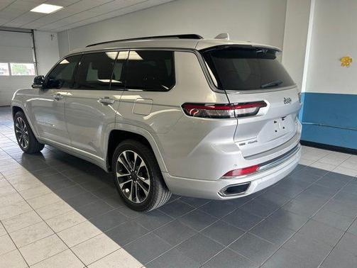Silver Zynith 2022 Jeep Grand Cherokee L Overland