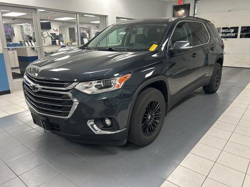 2021 Chevrolet Traverse LT Leather