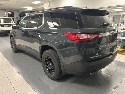 2021 Chevrolet Traverse LT Leather