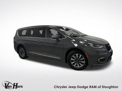 2022 Chrysler Pacifica Hybrid Limited