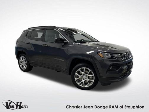 2024 Jeep Compass Latitude Lux