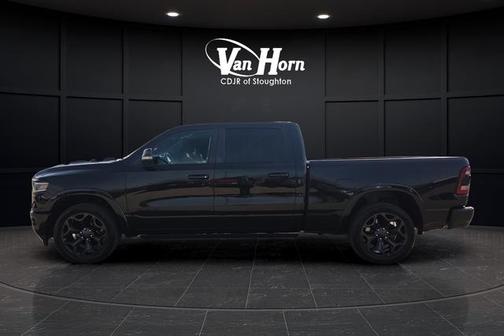 Diamond Black Crystal Pearlcoat 2020 RAM 1500 Limited