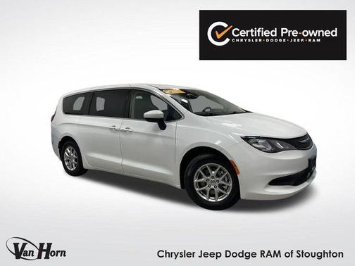 2023 Chrysler Voyager LX