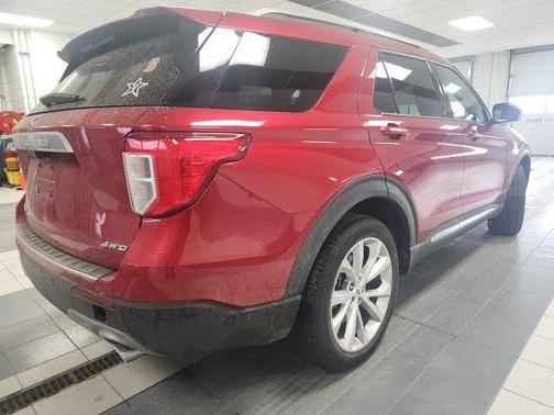 2023 Ford Explorer Platinum