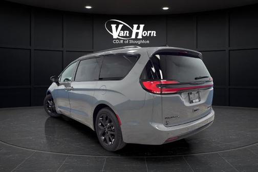 Ceramic Gray Clearcoat 2025 Chrysler Pacifica Limited