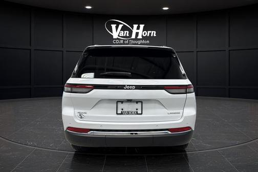 2024 Jeep Grand Cherokee Laredo