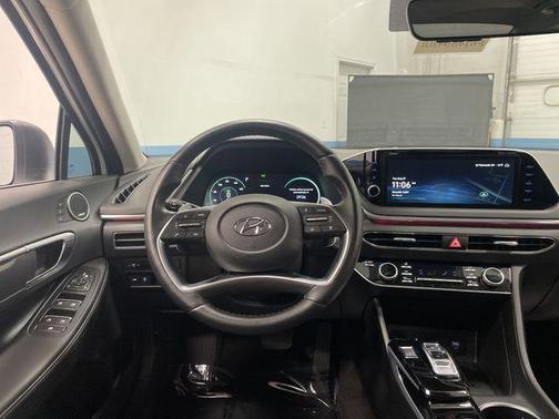 2023 Hyundai SONATA Hybrid Limited