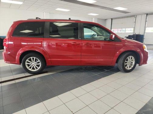 Redline 2 Coat Pearl 2013 Dodge Grand Caravan SXT